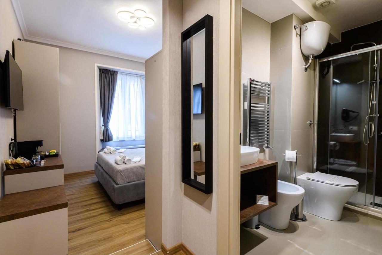 Hotel Castro Pretorio Roma Esterno foto